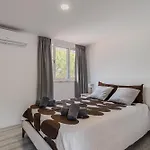 Casa T3 Com Piscina Perto Da Nyaraló *