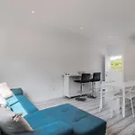 Nyaraló Casa T3 Com Piscina Perto Da Charneca