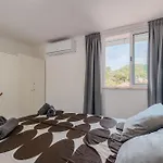 Casa T3 Com Piscina Perto Da *