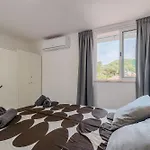 Casa T3 Com Piscina Perto Da Nyaraló Charneca