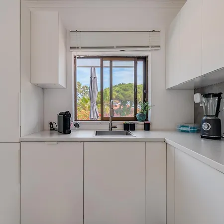 Casa T3 Com Piscina Perto Da * Charneca (Setubal)